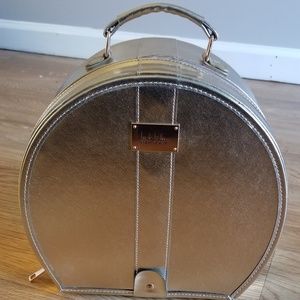 Nicole Miller Makeup Case